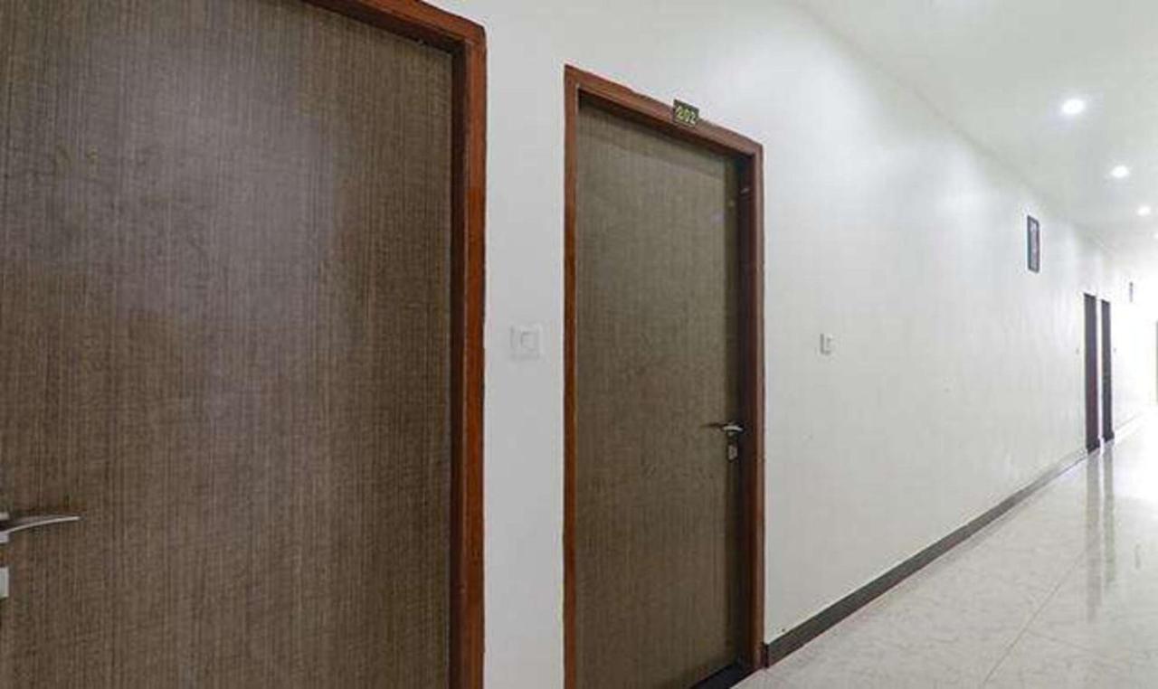 فندق Fabexpress Ss Grand Banthra Sikandarpur المظهر الخارجي الصورة